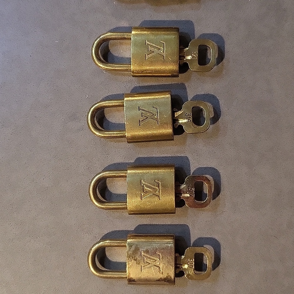 Louis Vuitton Authentic Lock & Key - Picture 8 of 16
